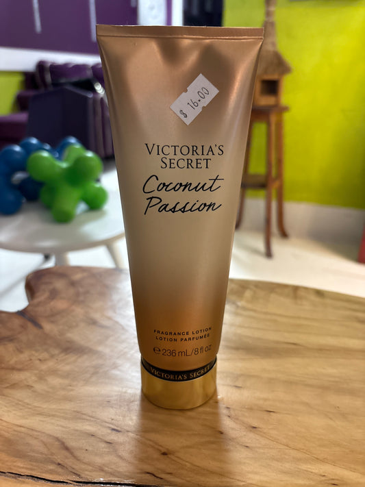 VS01600 Victorias Secret Coconut Passion Lotion