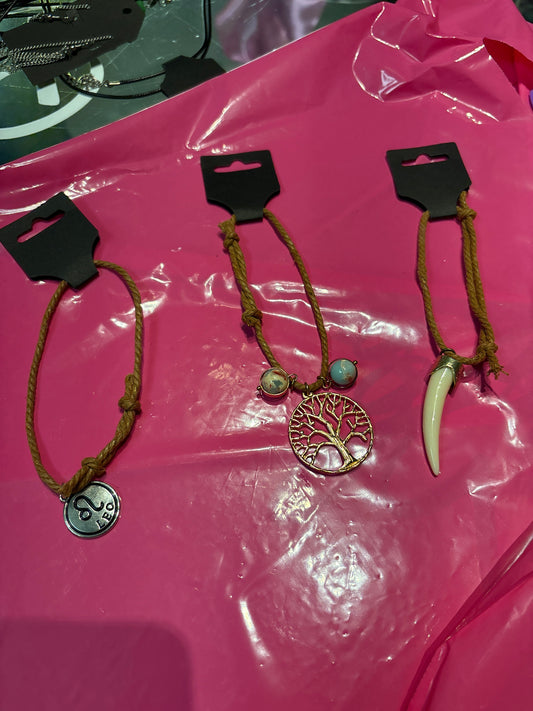 Misc. Bracelet B0199