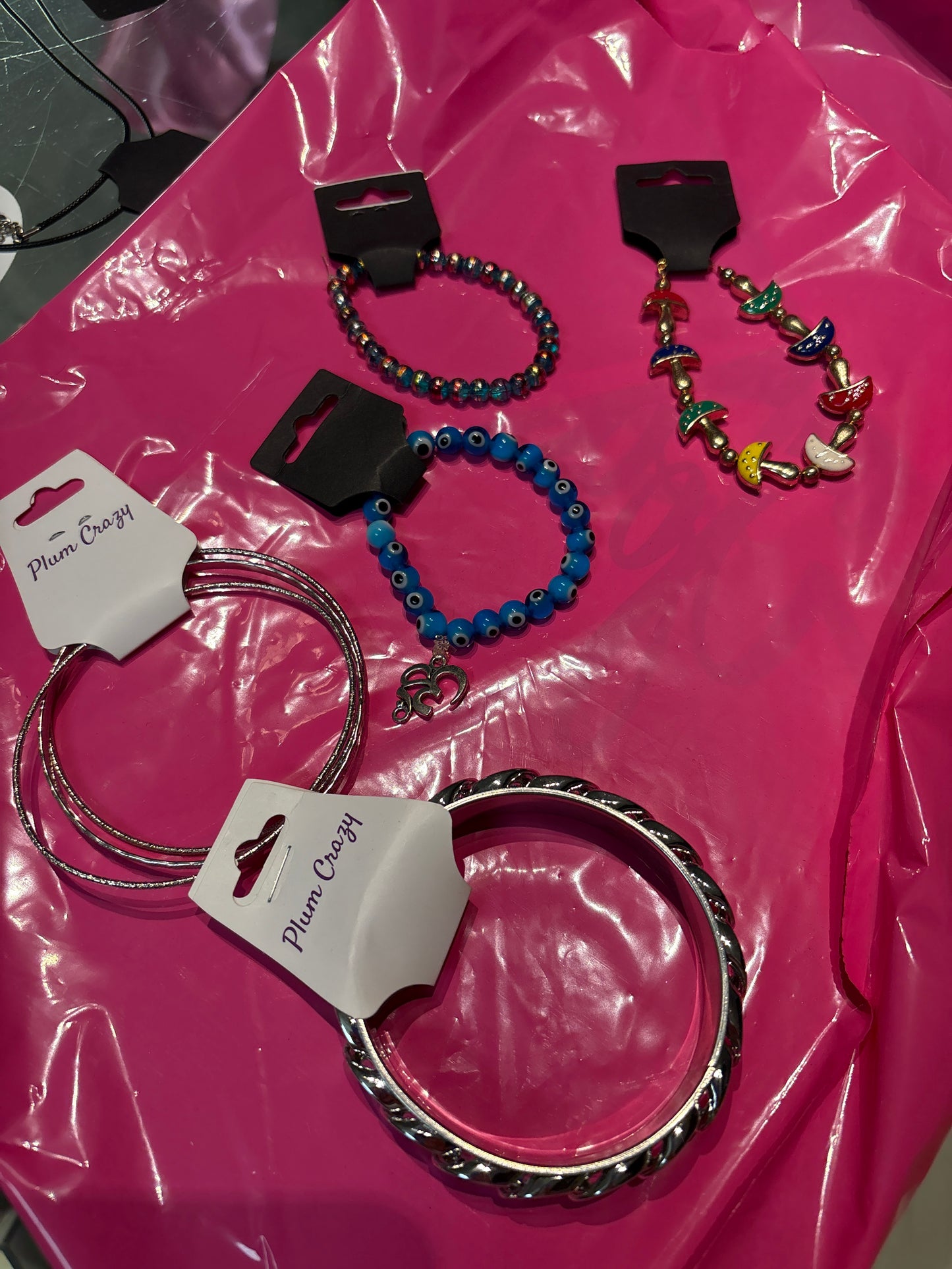 Misc. Bracelet B0399