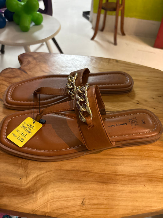 Time & Tru Sandal