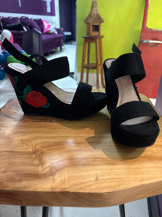 Rue 21 Etc. Rose Wedge